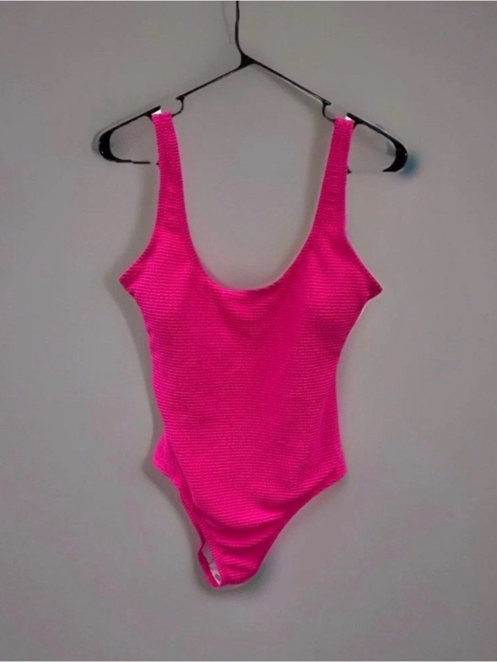 Freshwater Women's Hot Pink Textured One-Piece Swimsuit NWT Sz Large